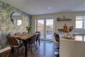 Kitchen/Diner- click for photo gallery